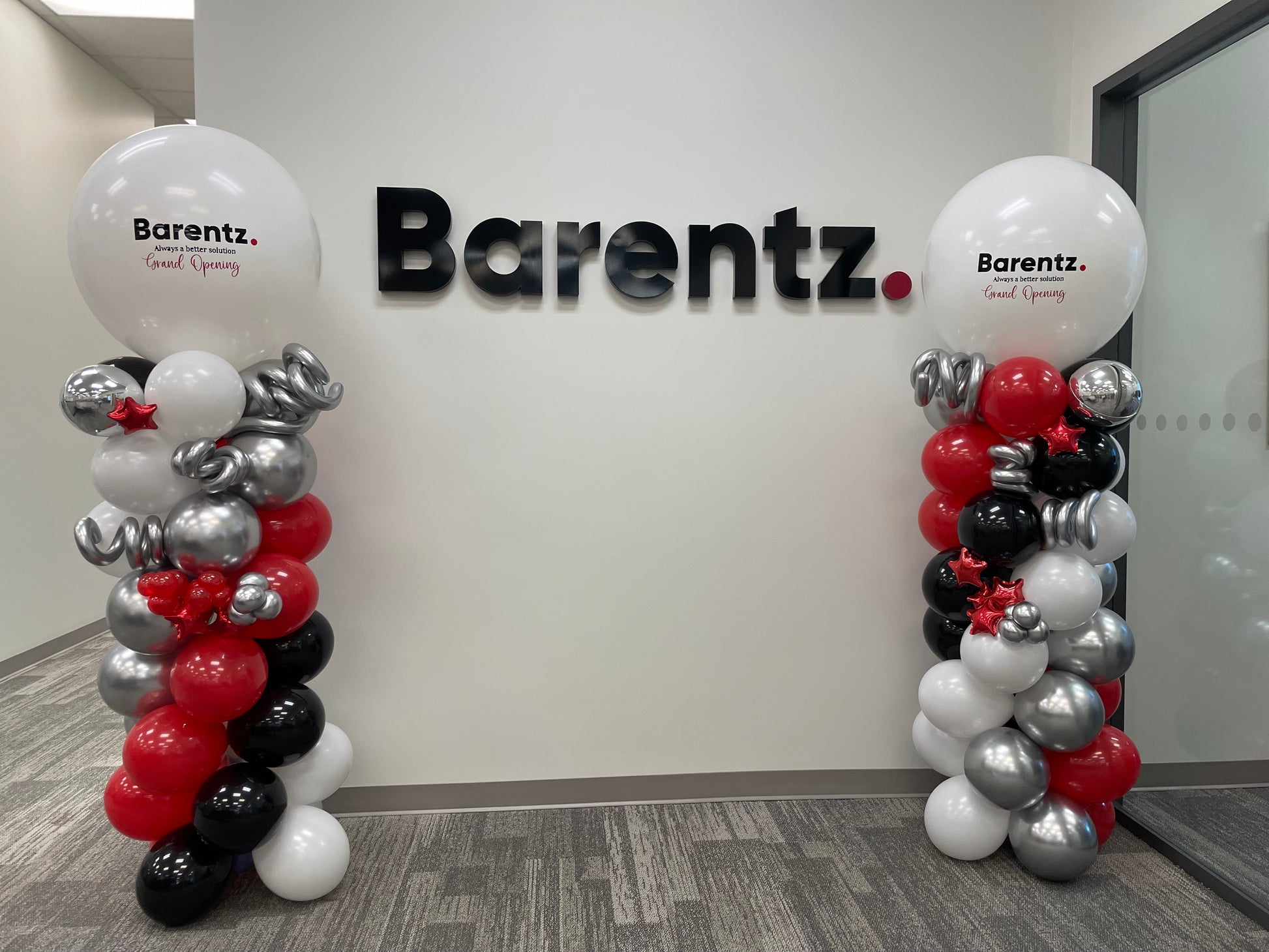 corporate tower balloons for Barentz
