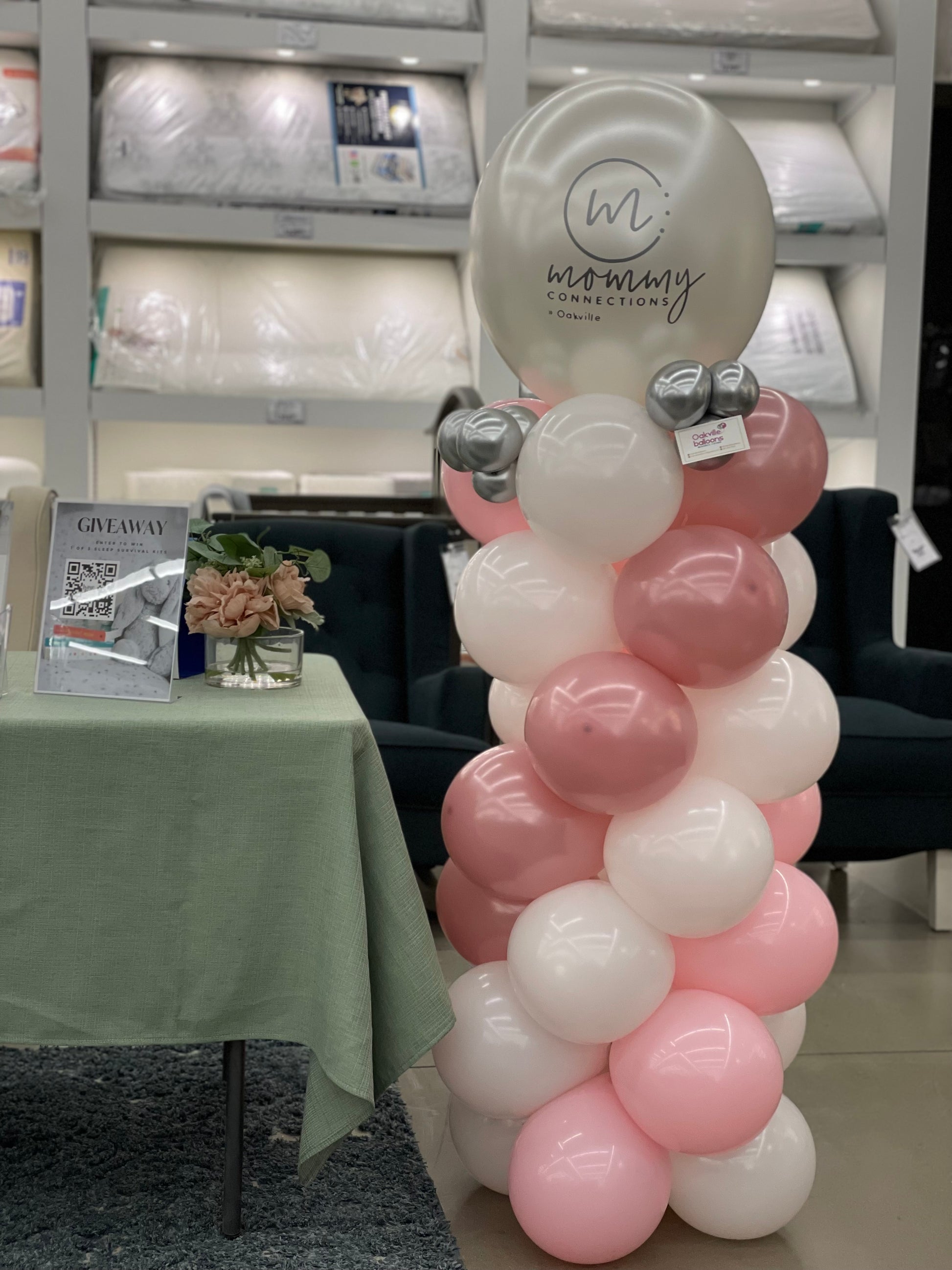 mommy connections corporate tower balloons
