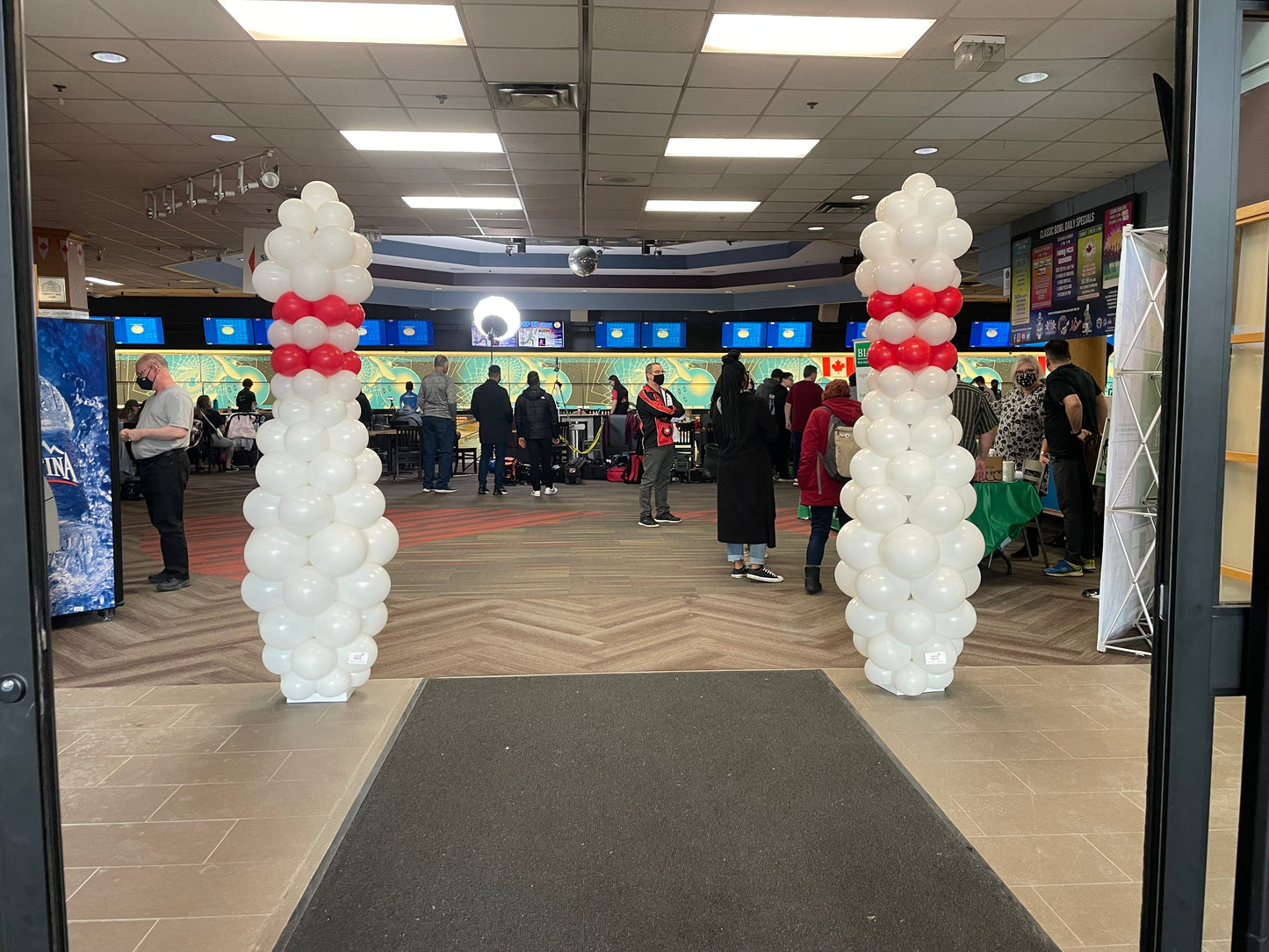 Bowling Pin Balloon Column