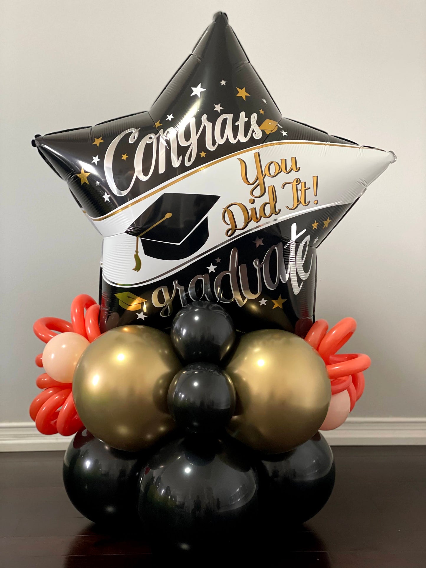 Graduation Bouquets to Celebrate Your Achievements